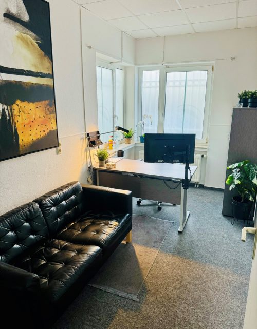 1 scaled rb7unfen8uodqgmy9it1alat1b1id4ql4sckqmnj0q - Tagesbüro Vermietung